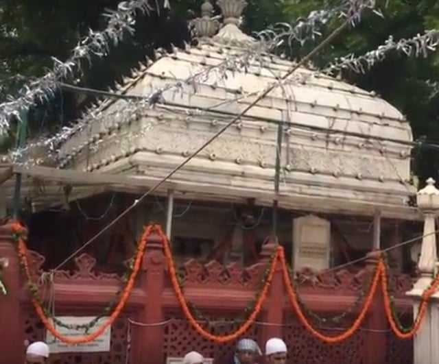 the shrine of hazrat amir khusrau in new delhi photo file