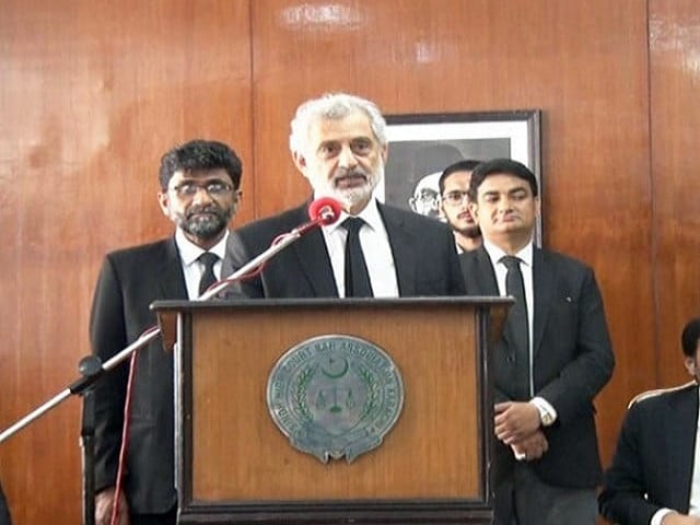 chief justice of pakistan cjp justice qazi faez isa addressing a ceremony organised by the sindh high court bar association shcba on thursday photo express