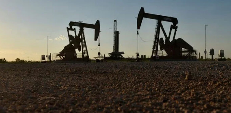 Oil slips as investors eye Israel-Gaza truce talks