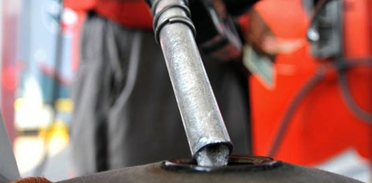 Petrol, diesel prices likely to fall in Pakistan