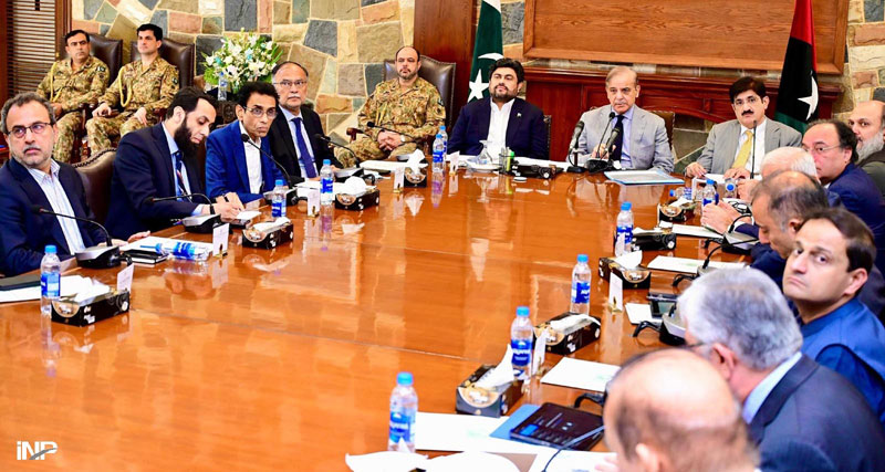 Sindh issues to get prompt attention, PM assures CM