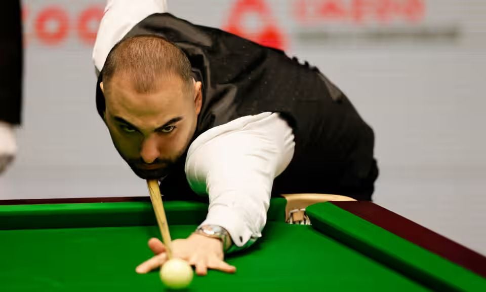 World Snooker Championship venue 'smells', says Iran's Vafaei