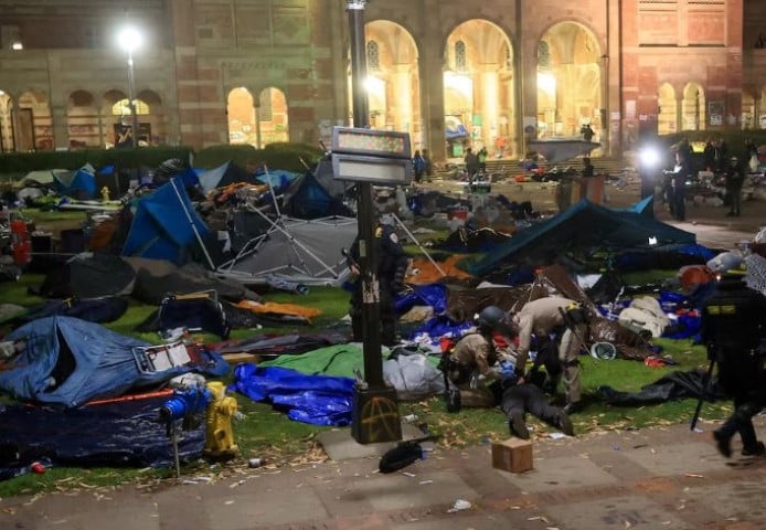 Fresh chaos, arrests on US college campuses as police flatten camp at UCLA